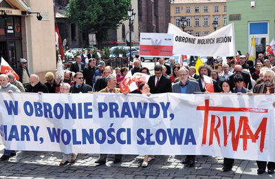 Fotoreportaż z Marszu poparcia dla Telewizji Trwam 