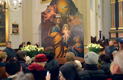 Ukoronowana Głowa Świętej Rodziny