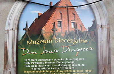 Oskarżony Długosz i rękawiczki króla - Sandomierz