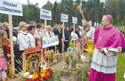 Wdzięczność buduje człowieczeństwo -  dożynki 2014