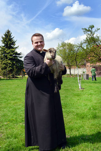 ks. Poczekaj