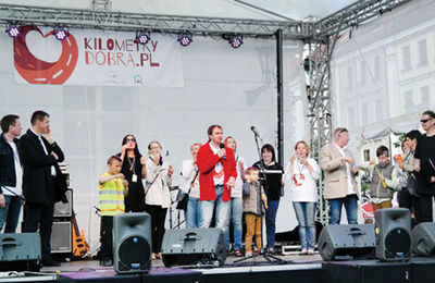 Kilometry Dobra z fundacją Mocni Miłością