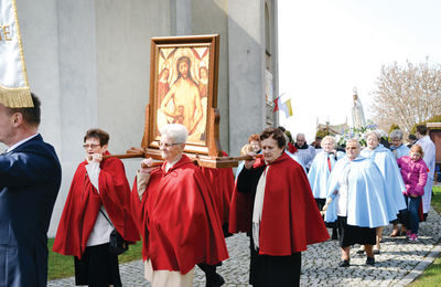 W sanktuarium Jezusa Pięciorańskiego