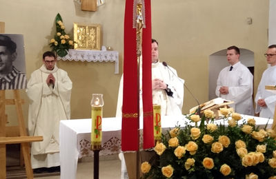 Tablica pamiątkowa ks. Skowrońskiego - Pleszew