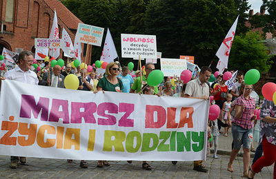 Polska rodziną silna - Ostrów Wielkopolski. 