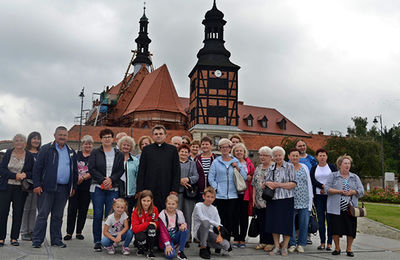 Parafianie z Mikstatu na pielgrzymim szlaku - Mikstat. 