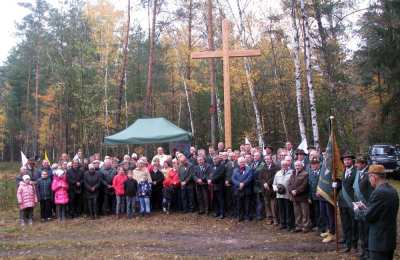 Poświęcenie krzyża w Kościelcu Kaliskim