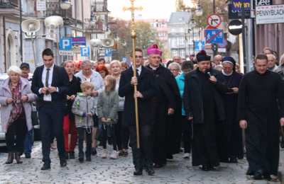 Wstańcie, chodźmy!