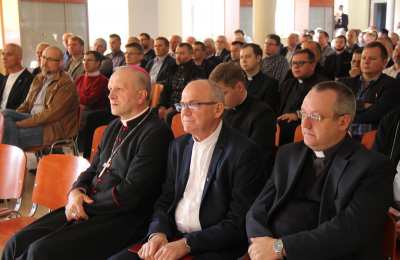 Kościół w dialogu z kulturami świata
