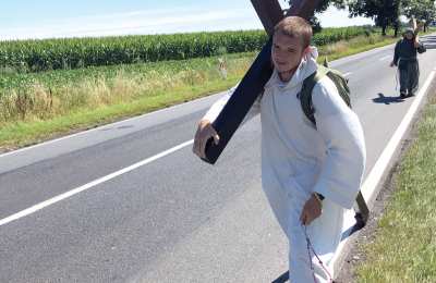 Z krzyżem przez Polskę