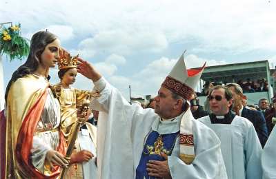 25 lat od koronacji Wspomożycielki Wiernych