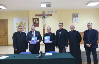 Podpisanie umowy na termomodernizację