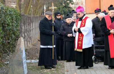 Droga krzyżowa u księży seniorów