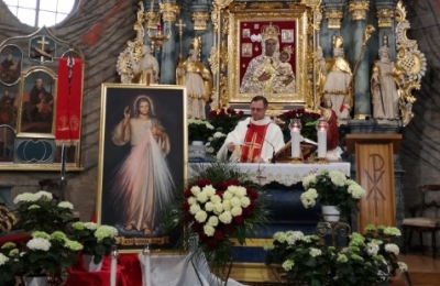 Poświęcenie obrazu Jezu, ufam Tobie