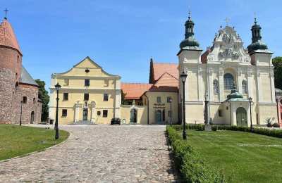 Wzgórze Romańskie  w Strzelnie