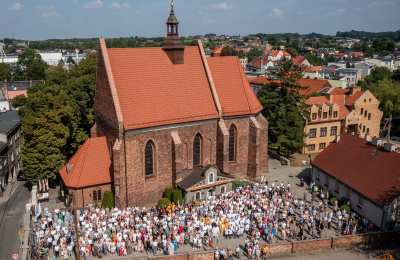 Z wdzięcznością  Bogu i ludziom