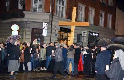 Razem ze św. Andrzejem Bobolą
