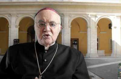 Postawił się poza Kościołem