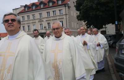 Jezuici zawierzyli się św. Józefowi