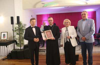Odznaka honorowa dla Biskupa