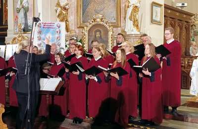 Zanurzyć się w harmonii głosów chóralnych