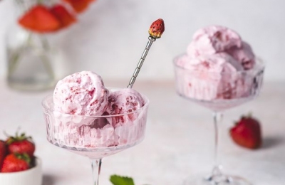 Lody truskawkowe