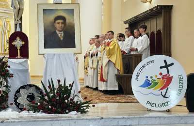 Młodzi i meksykański męczennik