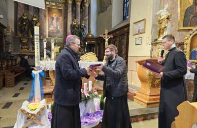 Księża ukończyli Studium Życia Rodziny