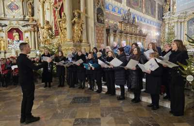 Kolędujmy z weselem