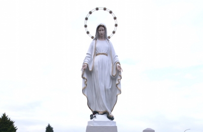 Poświęcenie figury Matki Bożej Niepokalanej