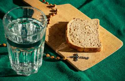 Odbudować pośród popiołów